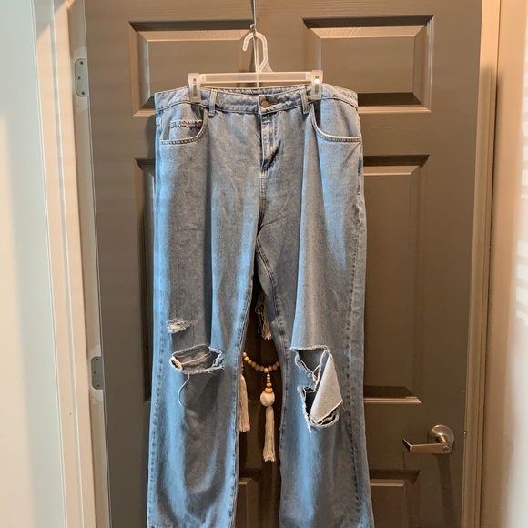 Go All Cut Out Slouch Fit Jeans - Picture 10 of 10